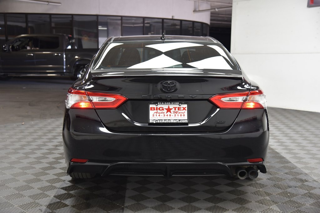 2020 Toyota Camry Image 4