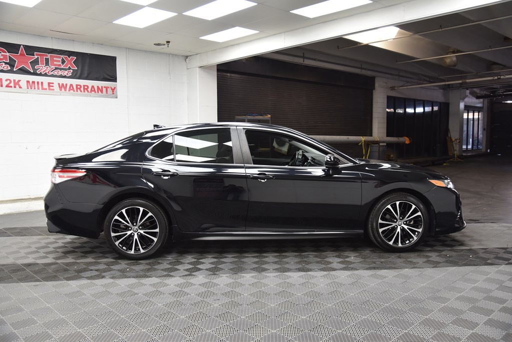 2020 Toyota Camry Image 6