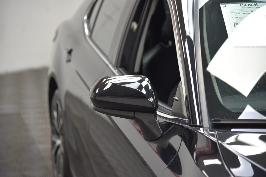 2020 Toyota Camry Image 12