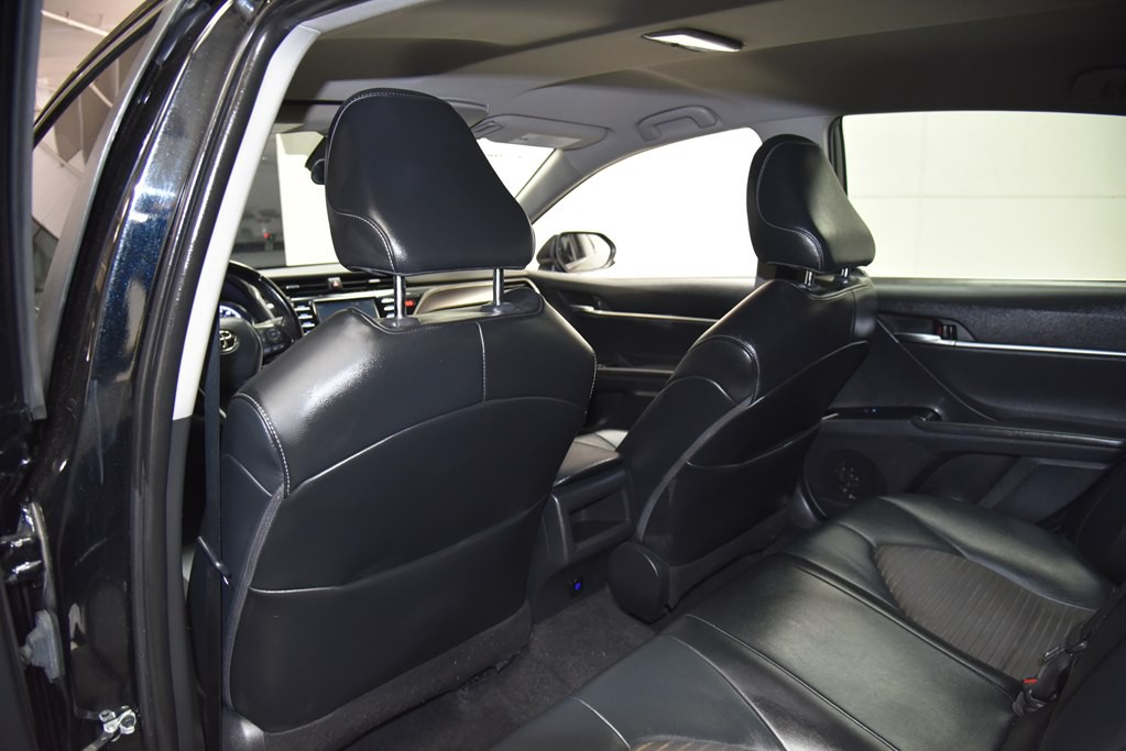 2020 Toyota Camry Image 16