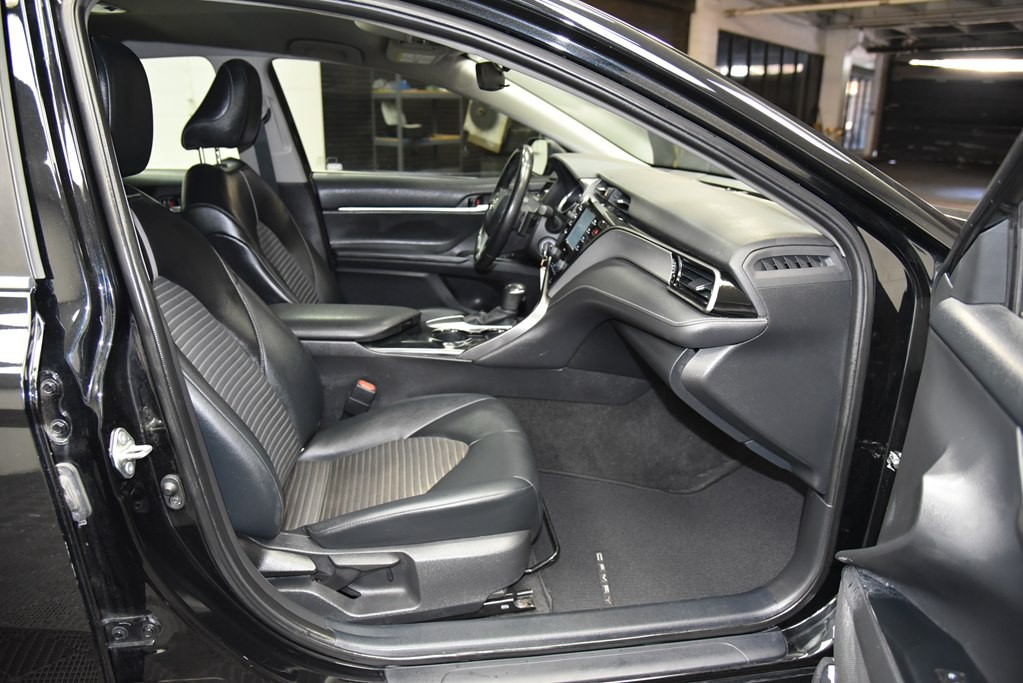 2020 Toyota Camry Image 22
