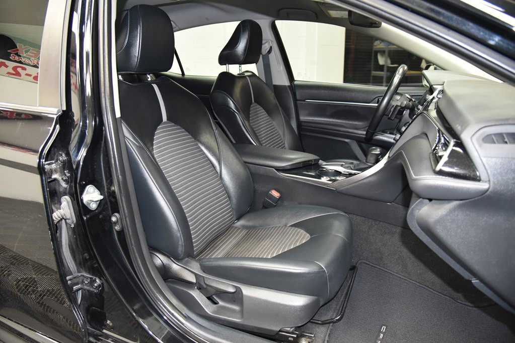 2020 Toyota Camry Image 23