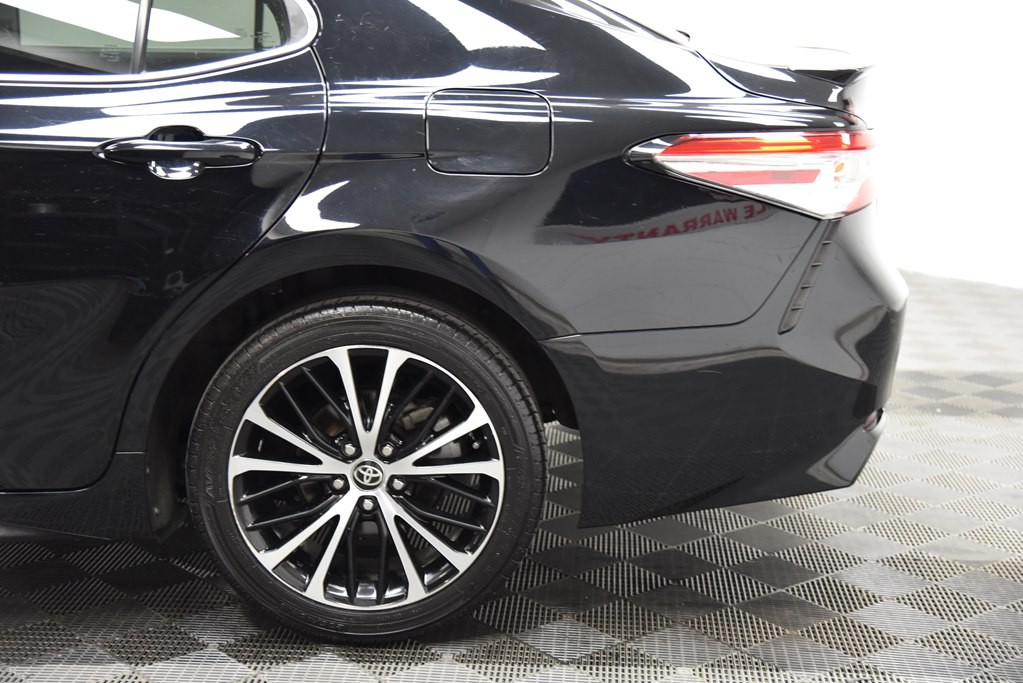 2020 Toyota Camry Image 31