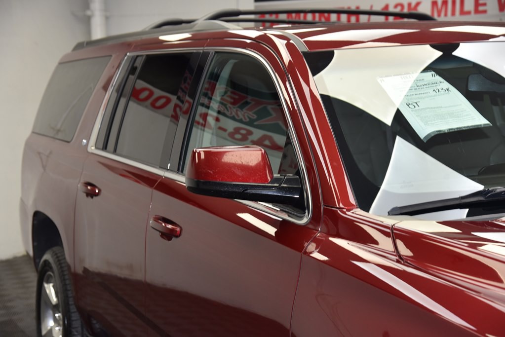 2020 Chevrolet Suburban Image 12