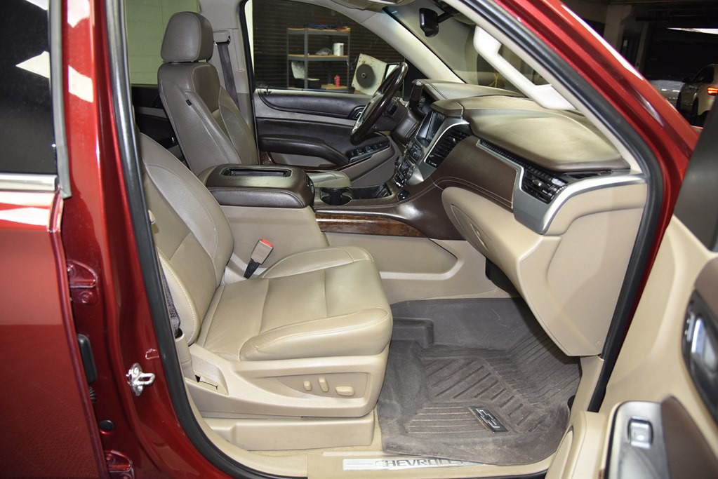 2020 Chevrolet Suburban Image 25