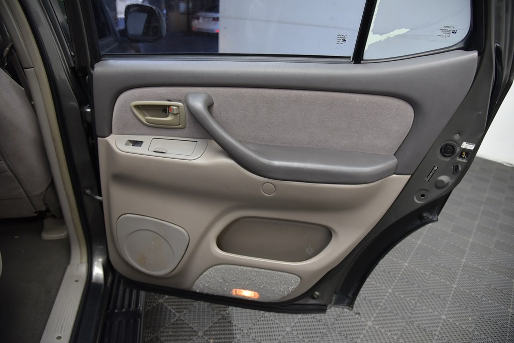 2007 Toyota Sequoia Image 17