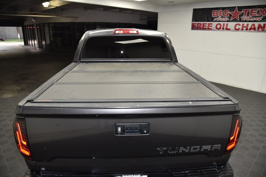 2016 Toyota Tundra Image 18