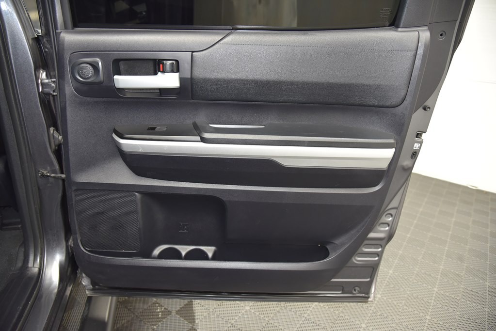 2016 Toyota Tundra Image 27
