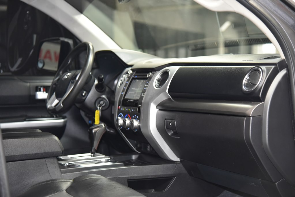 2016 Toyota Tundra Image 29