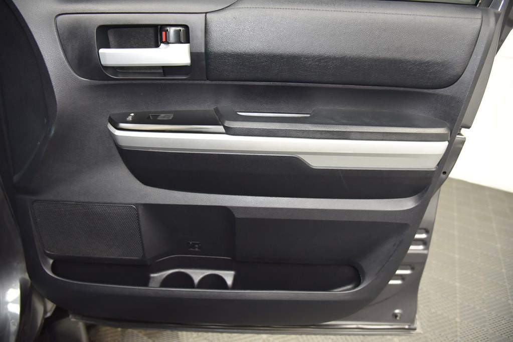 2016 Toyota Tundra Image 34