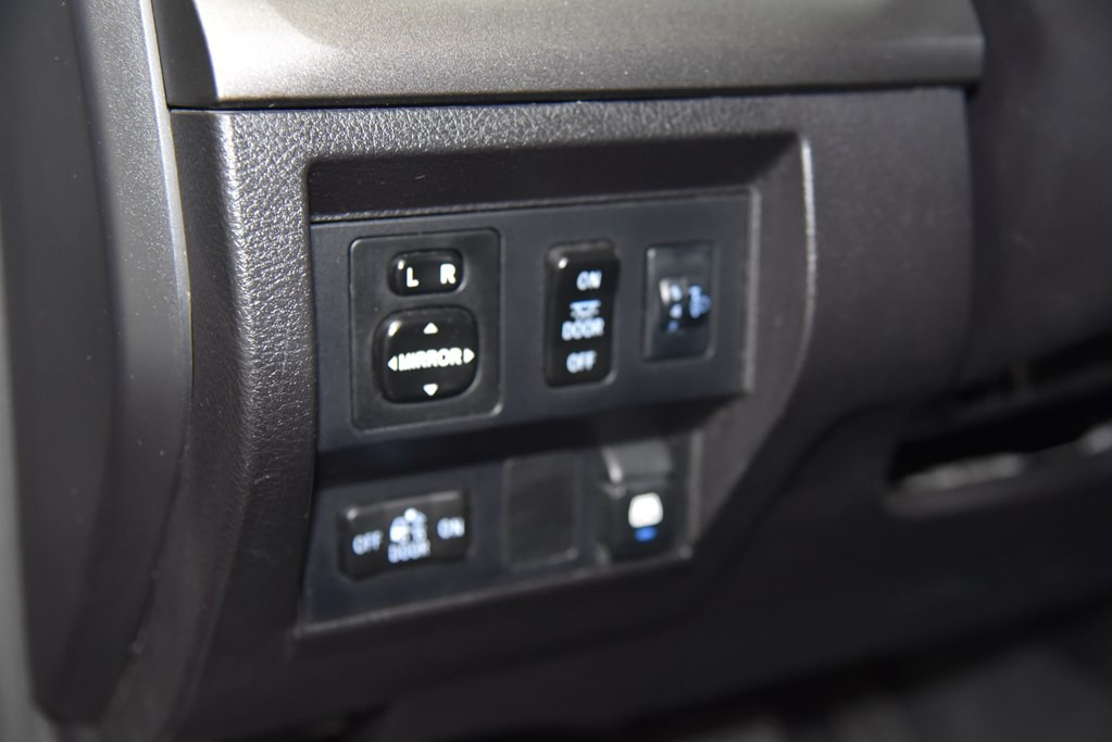 2016 Toyota Tundra Image 43