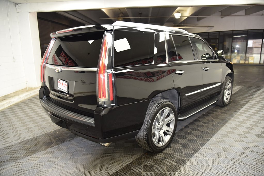 2016 Cadillac Escalade Image 5