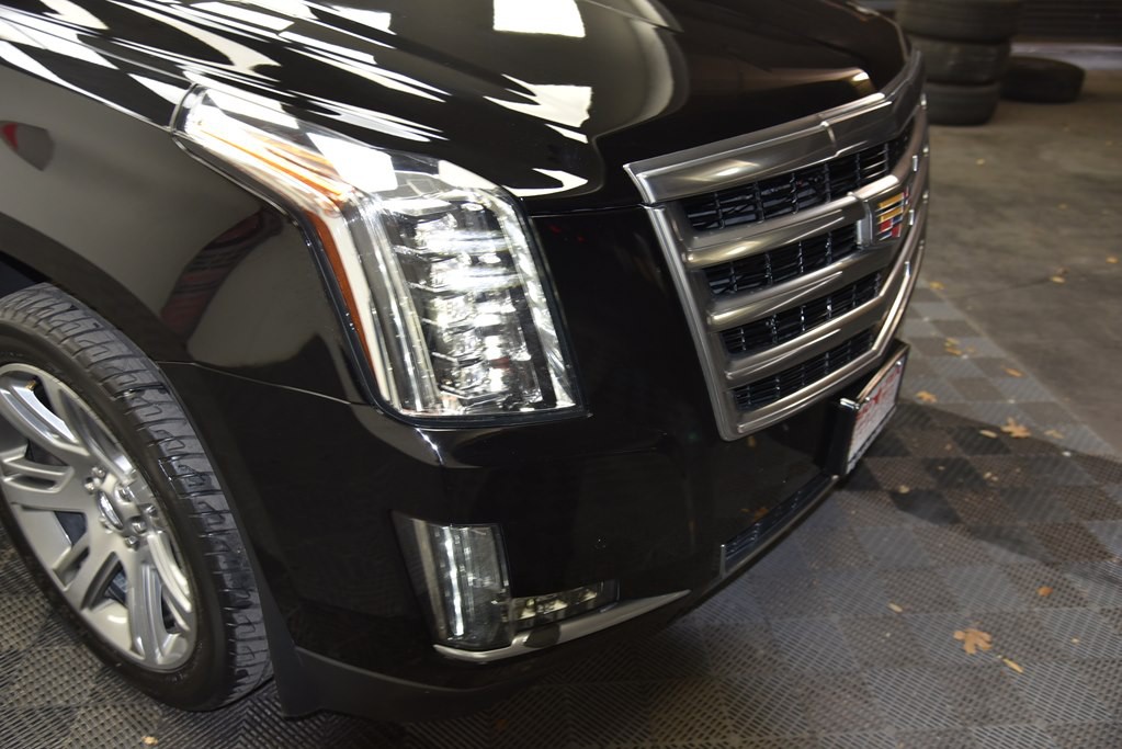 2016 Cadillac Escalade Image 12