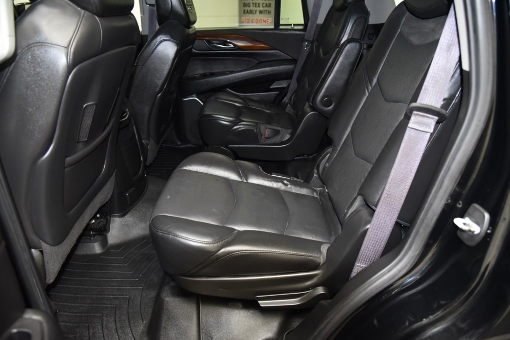 2016 Cadillac Escalade Image 23