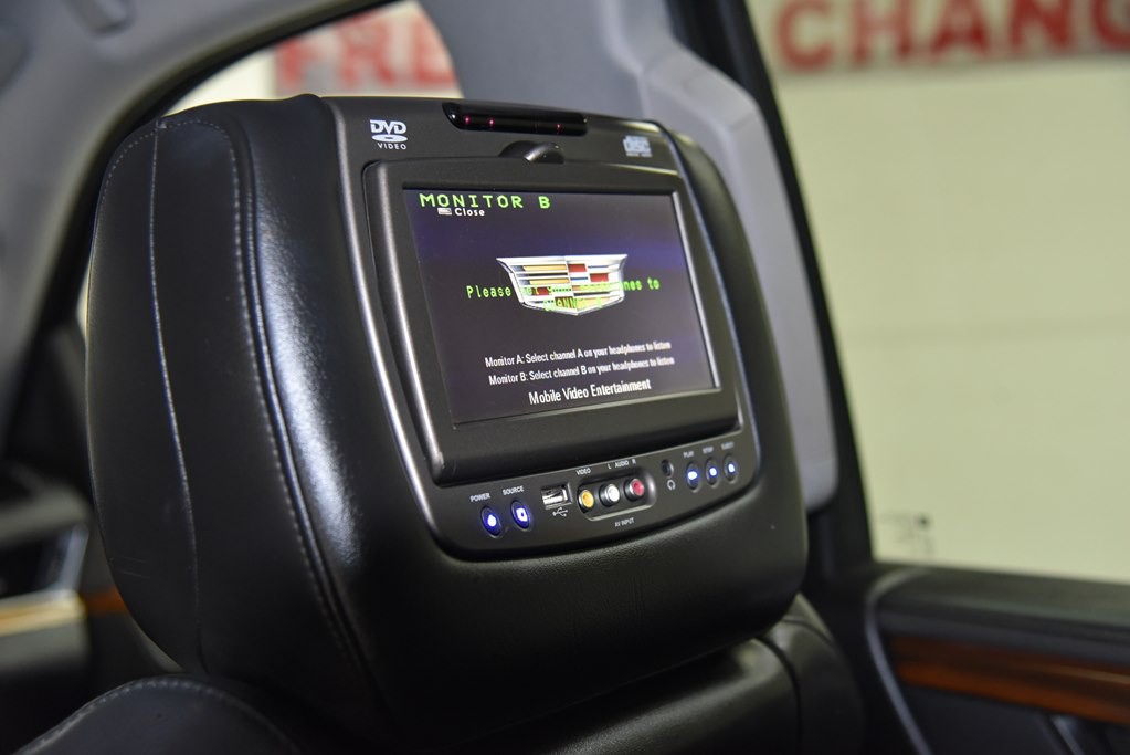 2016 Cadillac Escalade Image 26