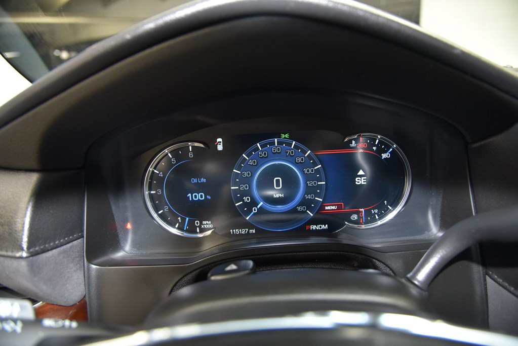 2016 Cadillac Escalade Image 43