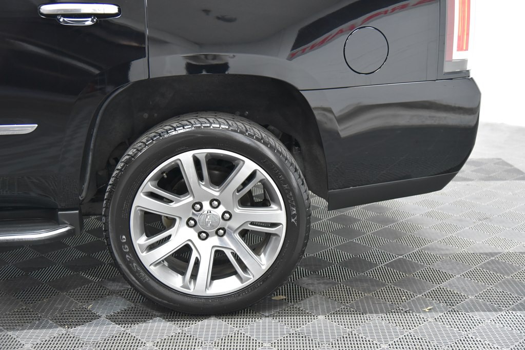 2016 Cadillac Escalade Image 45