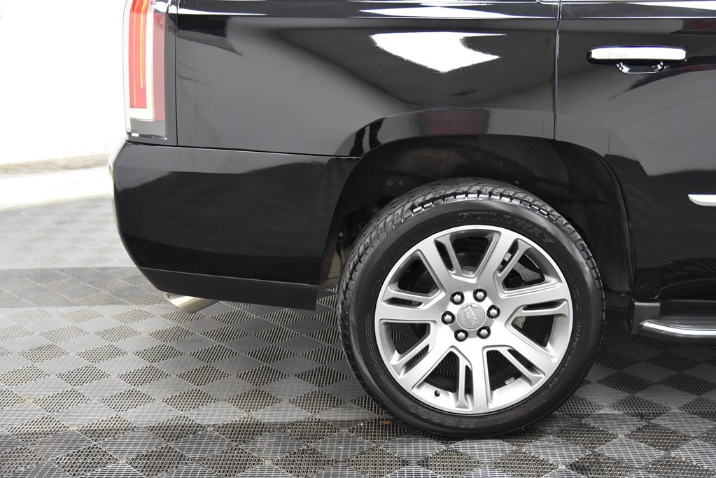 2016 Cadillac Escalade Image 46
