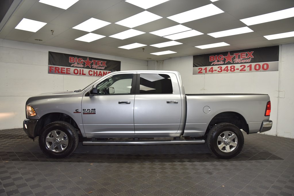 2015 RAM 2500 Image 2