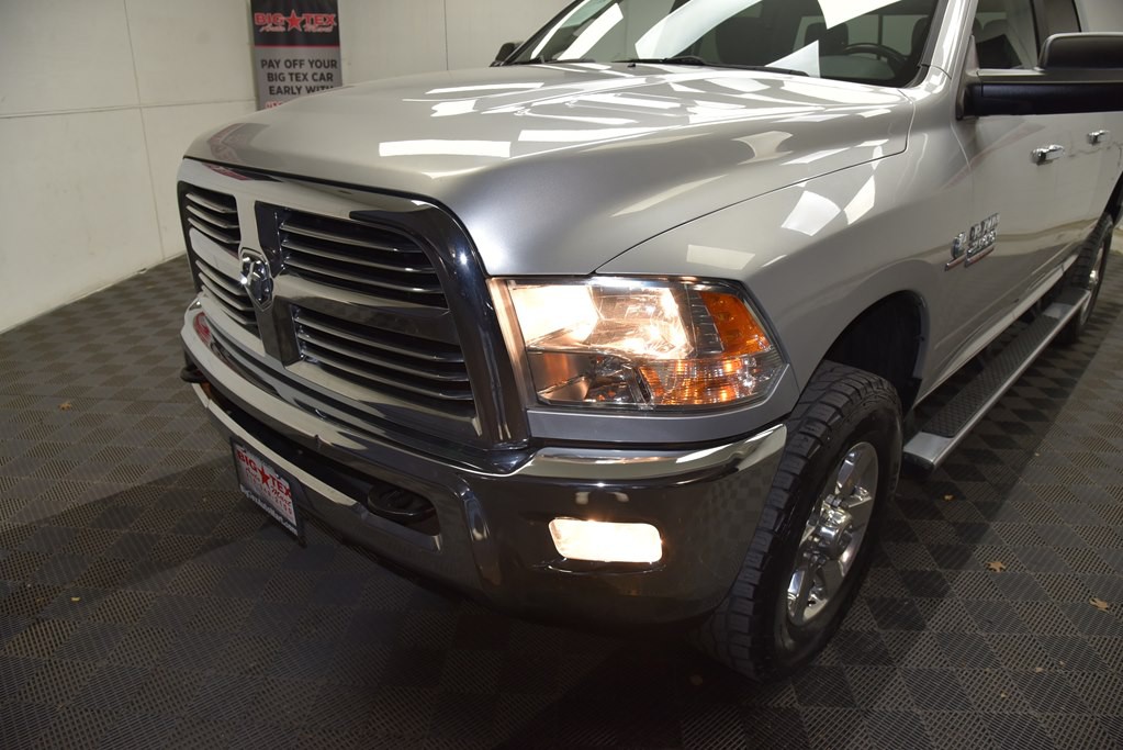 2015 RAM 2500 Image 12