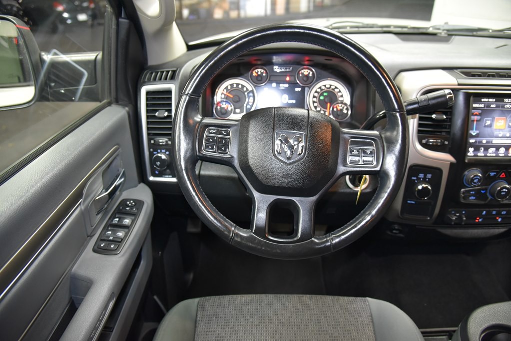 2015 RAM 2500 Image 28