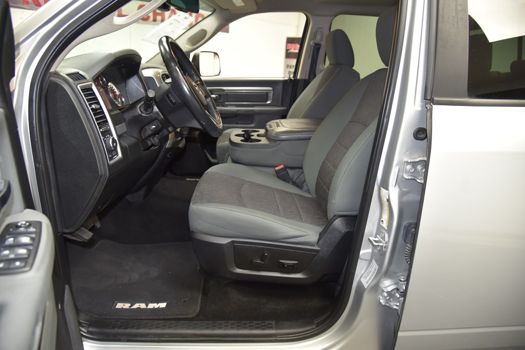 2015 RAM 2500 Image 32