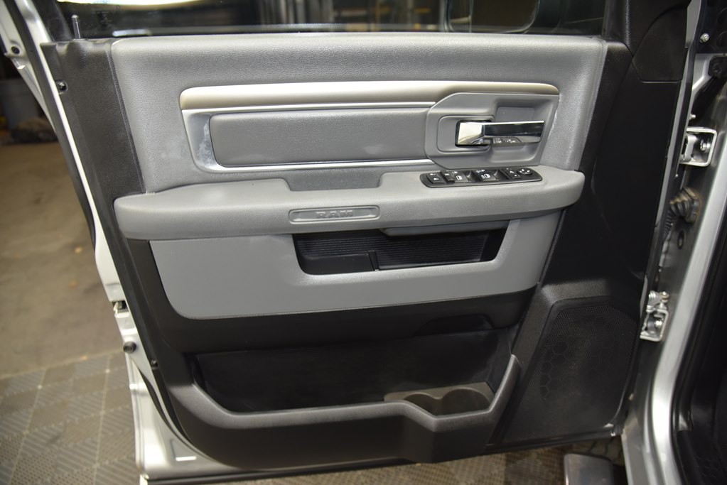 2015 RAM 2500 Image 33