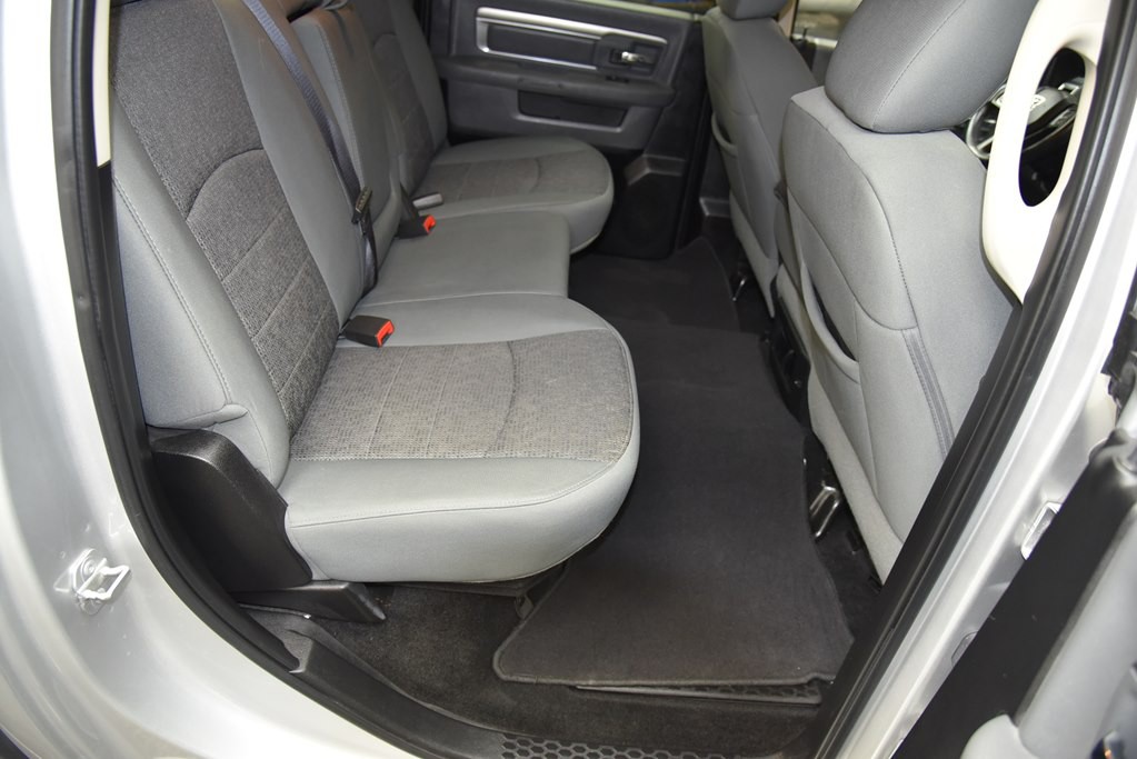 2015 RAM 2500 Image 35