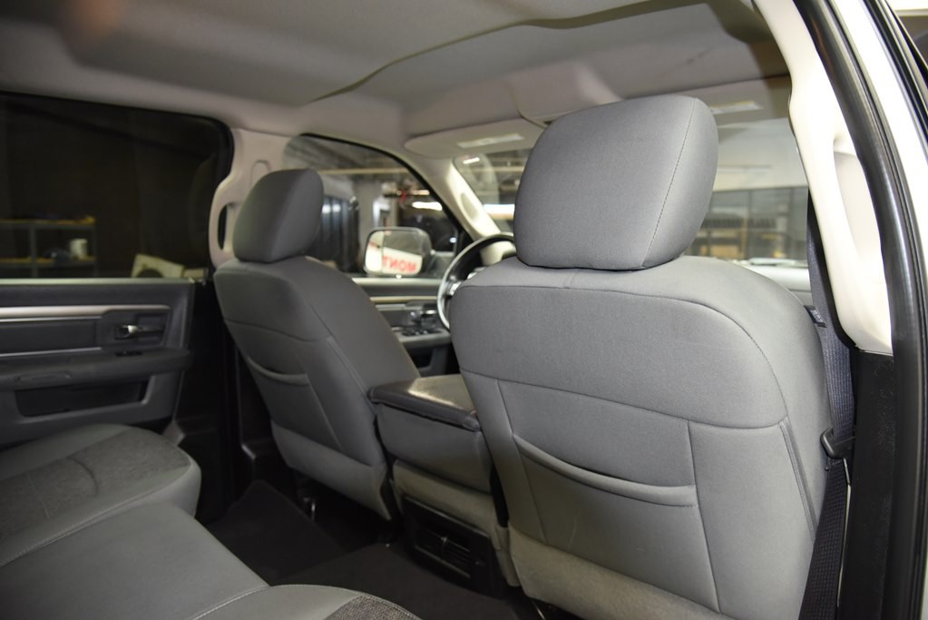 2015 RAM 2500 Image 36