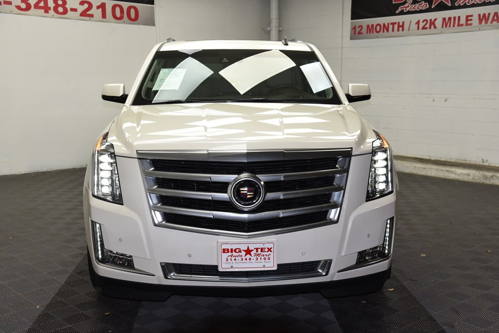 2015 Cadillac Escalade Image 8