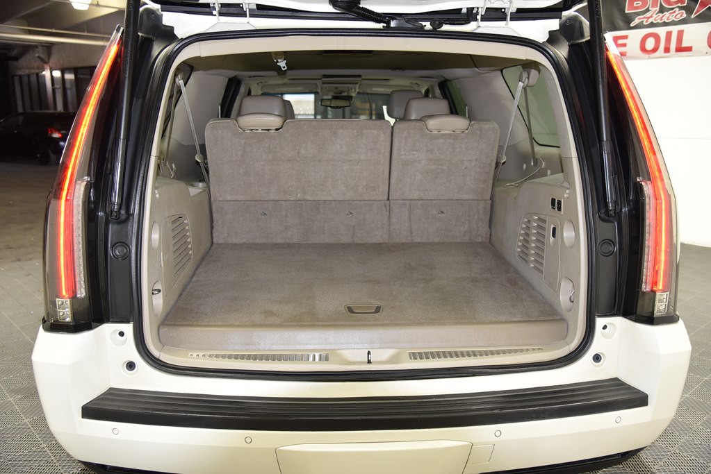 2015 Cadillac Escalade Image 20