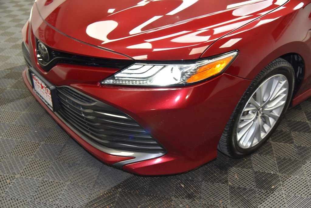 2018 Toyota Camry Image 10