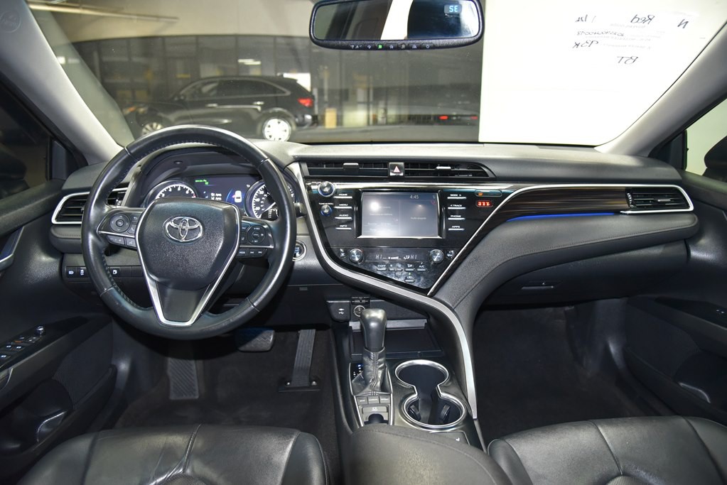2018 Toyota Camry Image 19