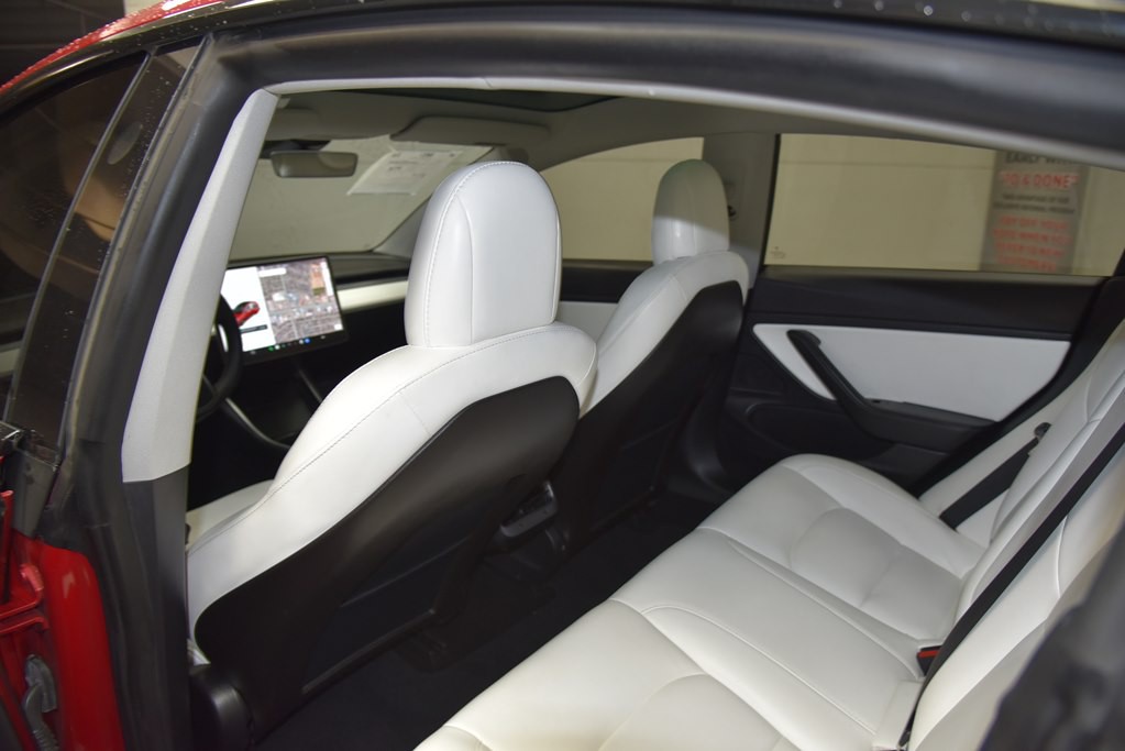 2020 Tesla Model 3 Image 18