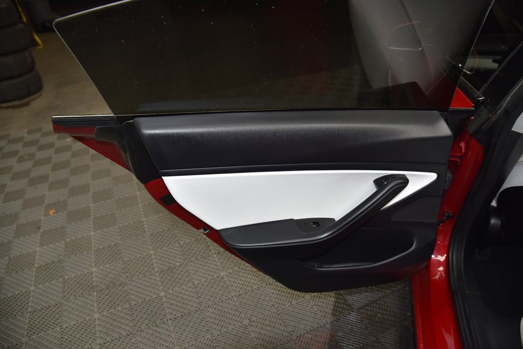 2020 Tesla Model 3 Image 19