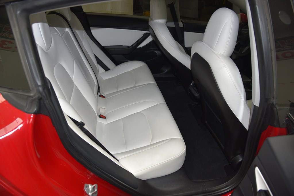 2020 Tesla Model 3 Image 22
