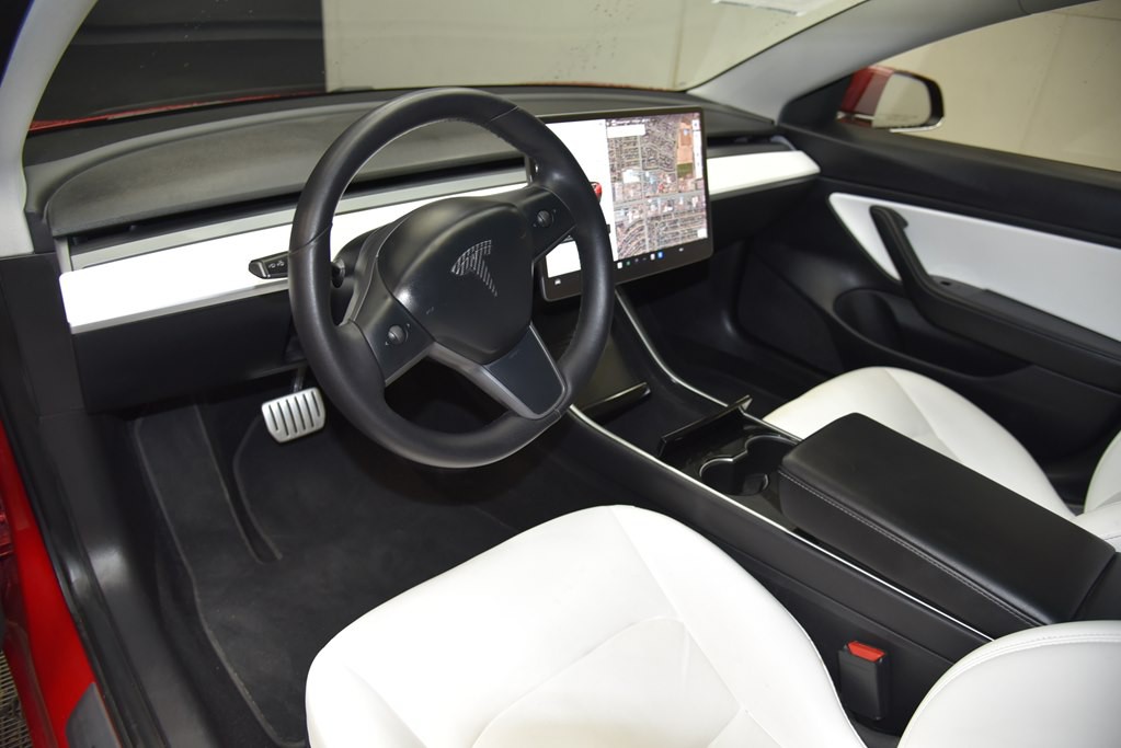 2020 Tesla Model 3 Image 29