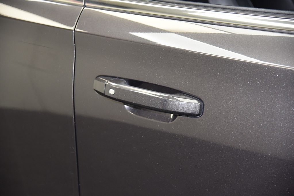 2016 Chevrolet Tahoe Image 14