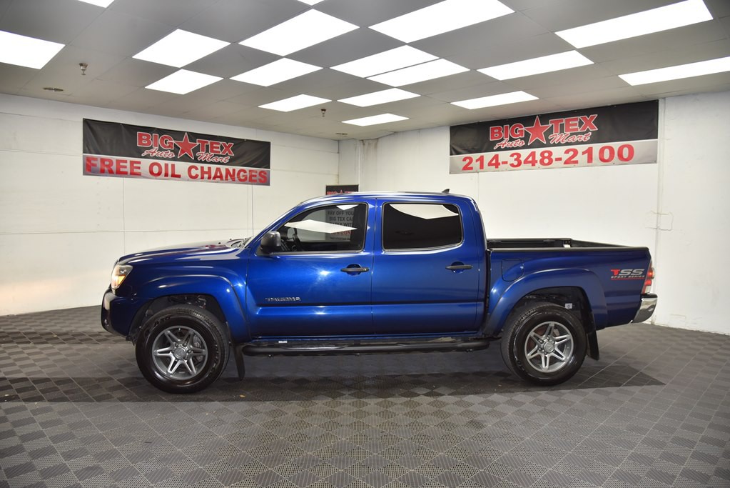 2014 Toyota Tacoma Image 2