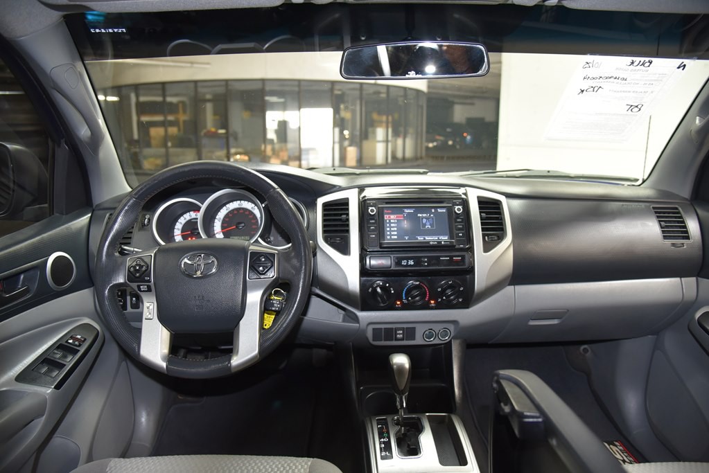 2014 Toyota Tacoma Image 18