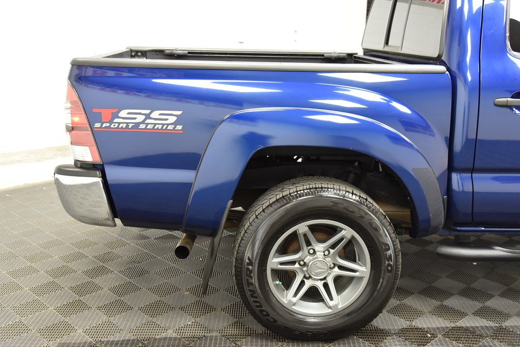 2014 Toyota Tacoma Image 24