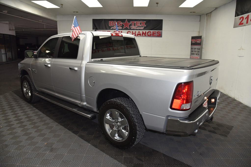 2017 RAM 1500 Image 3