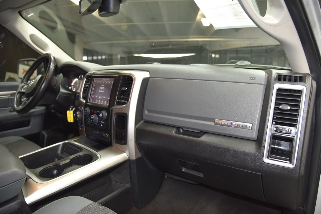 2017 RAM 1500 Image 38