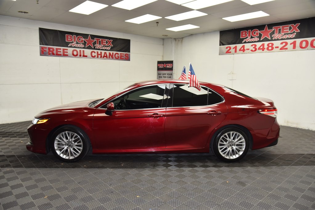 2018 Toyota Camry Image 2