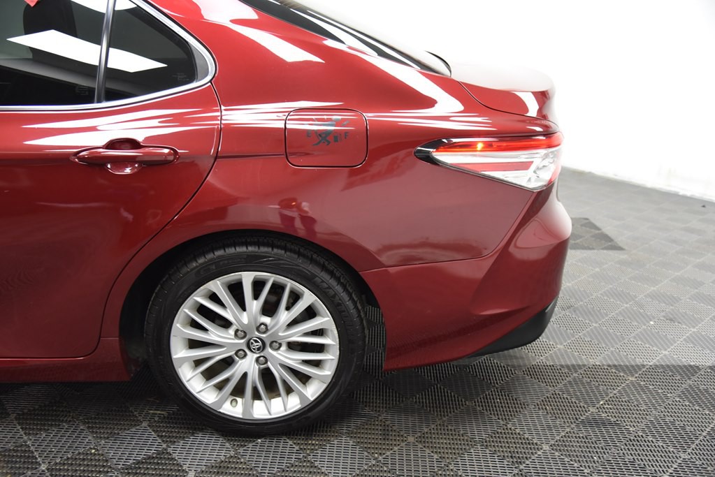 2018 Toyota Camry Image 21