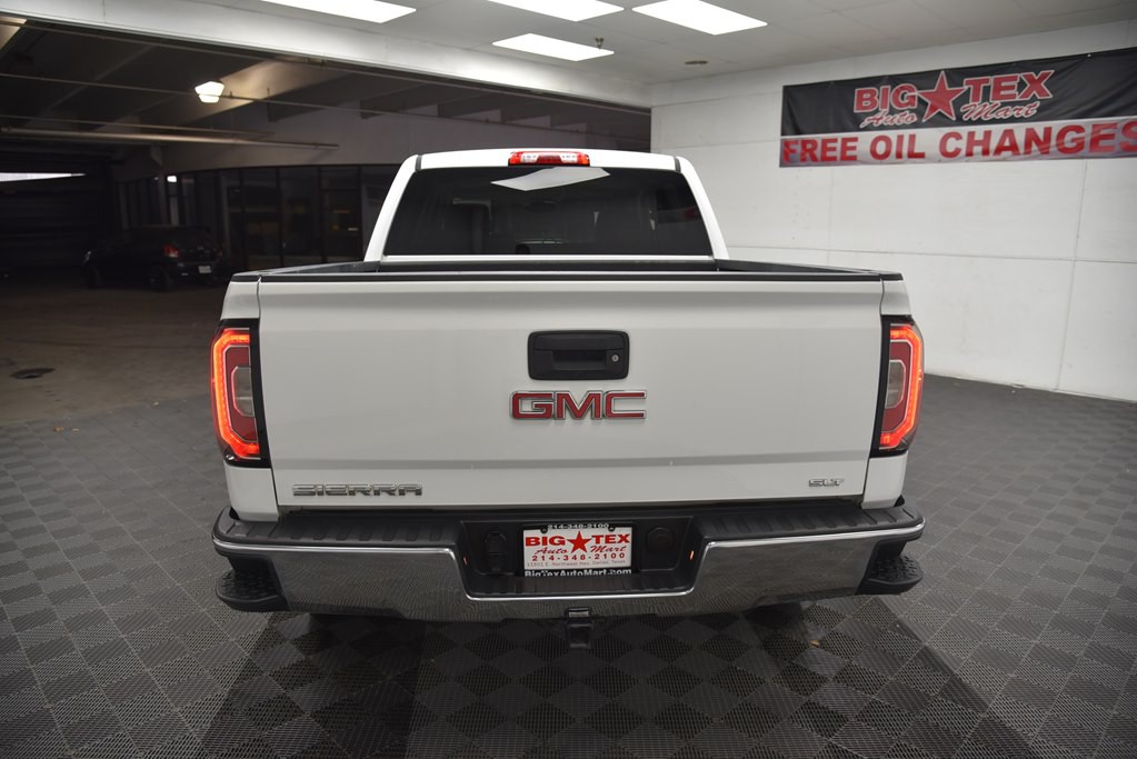 2018 GMC Sierra Image 4