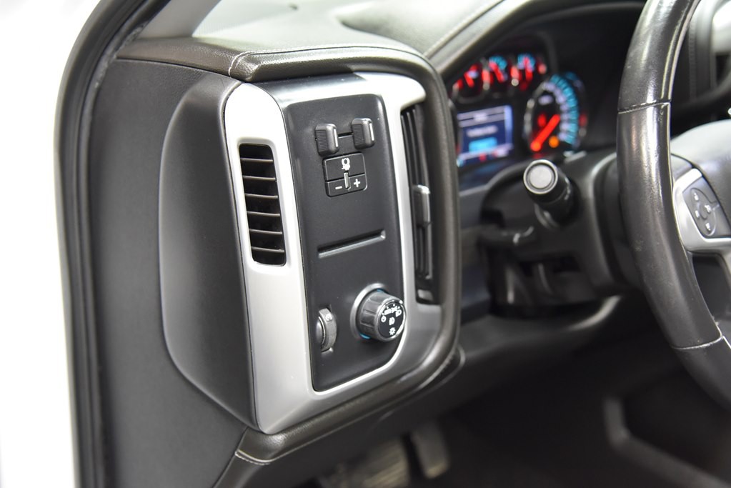 2018 GMC Sierra Image 30