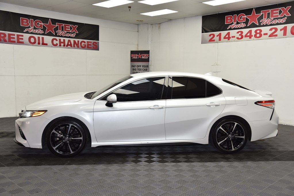 2020 Toyota Camry Image 2