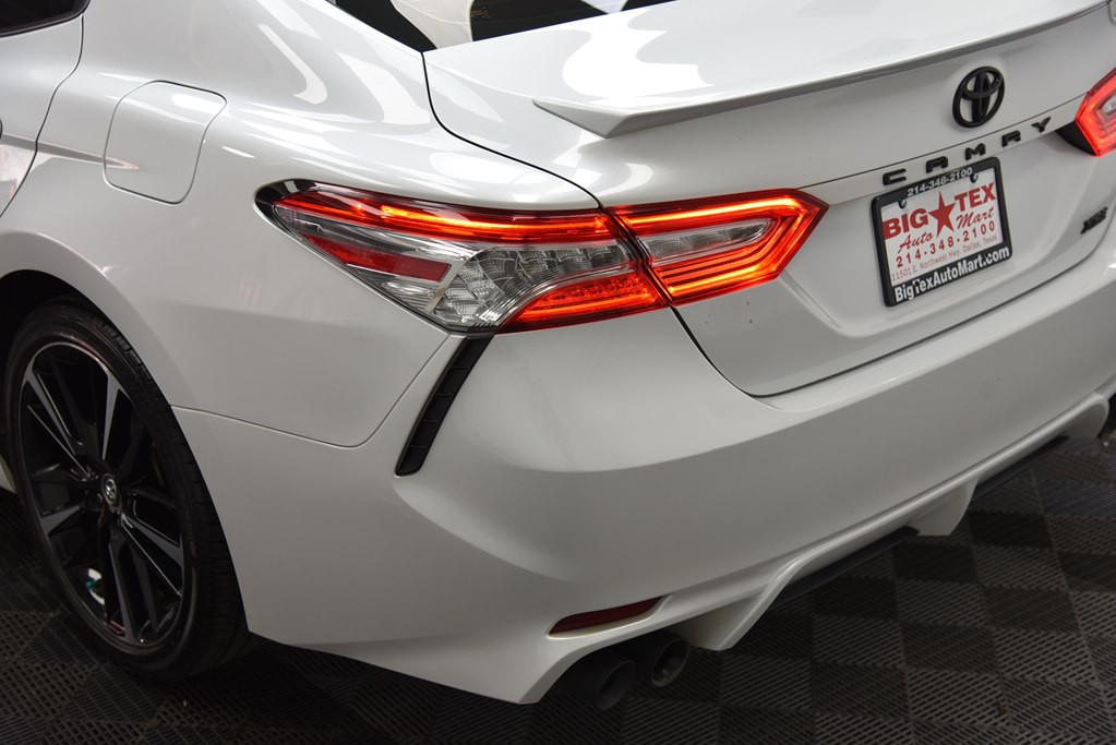 2020 Toyota Camry Image 14