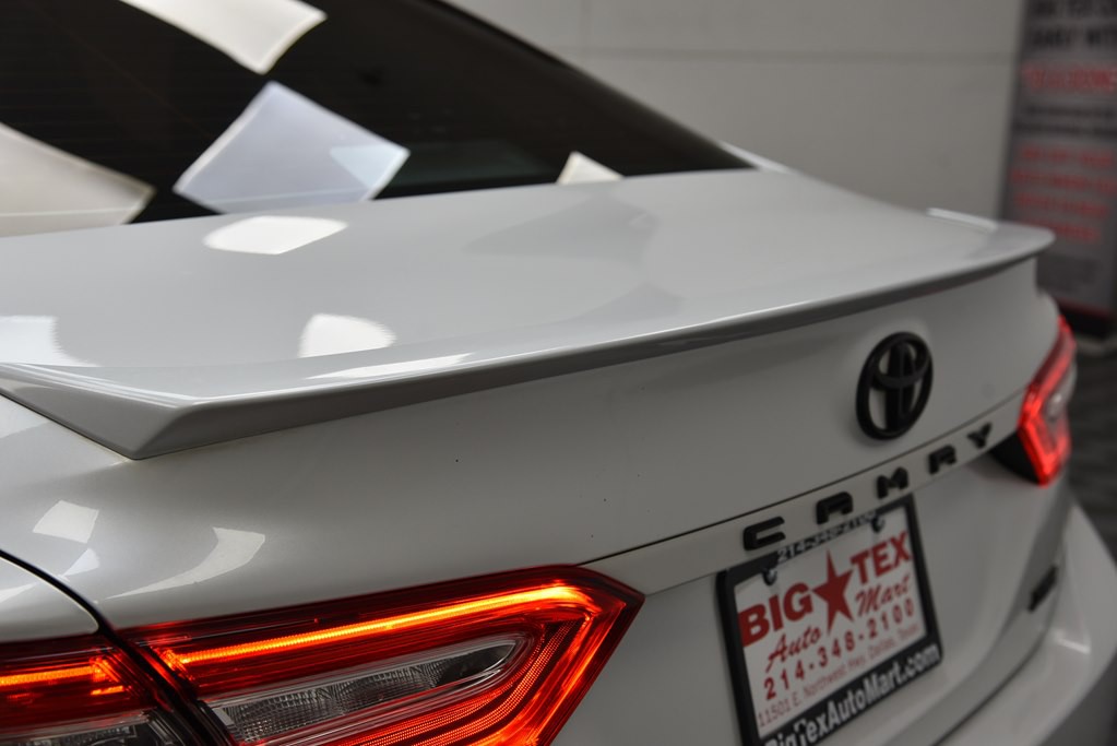 2020 Toyota Camry Image 15